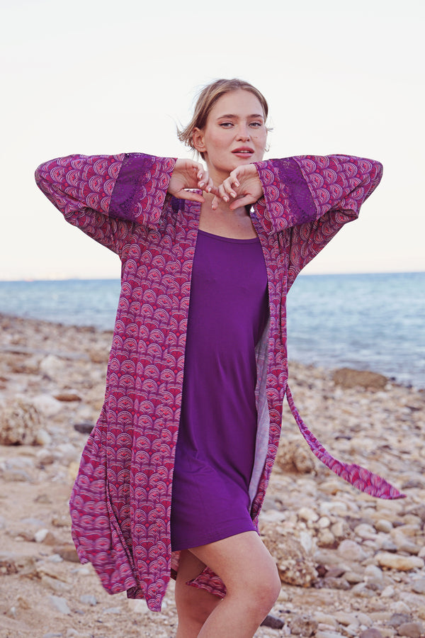 S25 J&A Curves 8174 Night Dress & Robe
